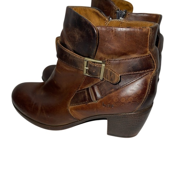 BOC Women's Booties Size 8M Brown Leather Ankle Boots Side Zip Buckle Strap - Picture 3 of 14